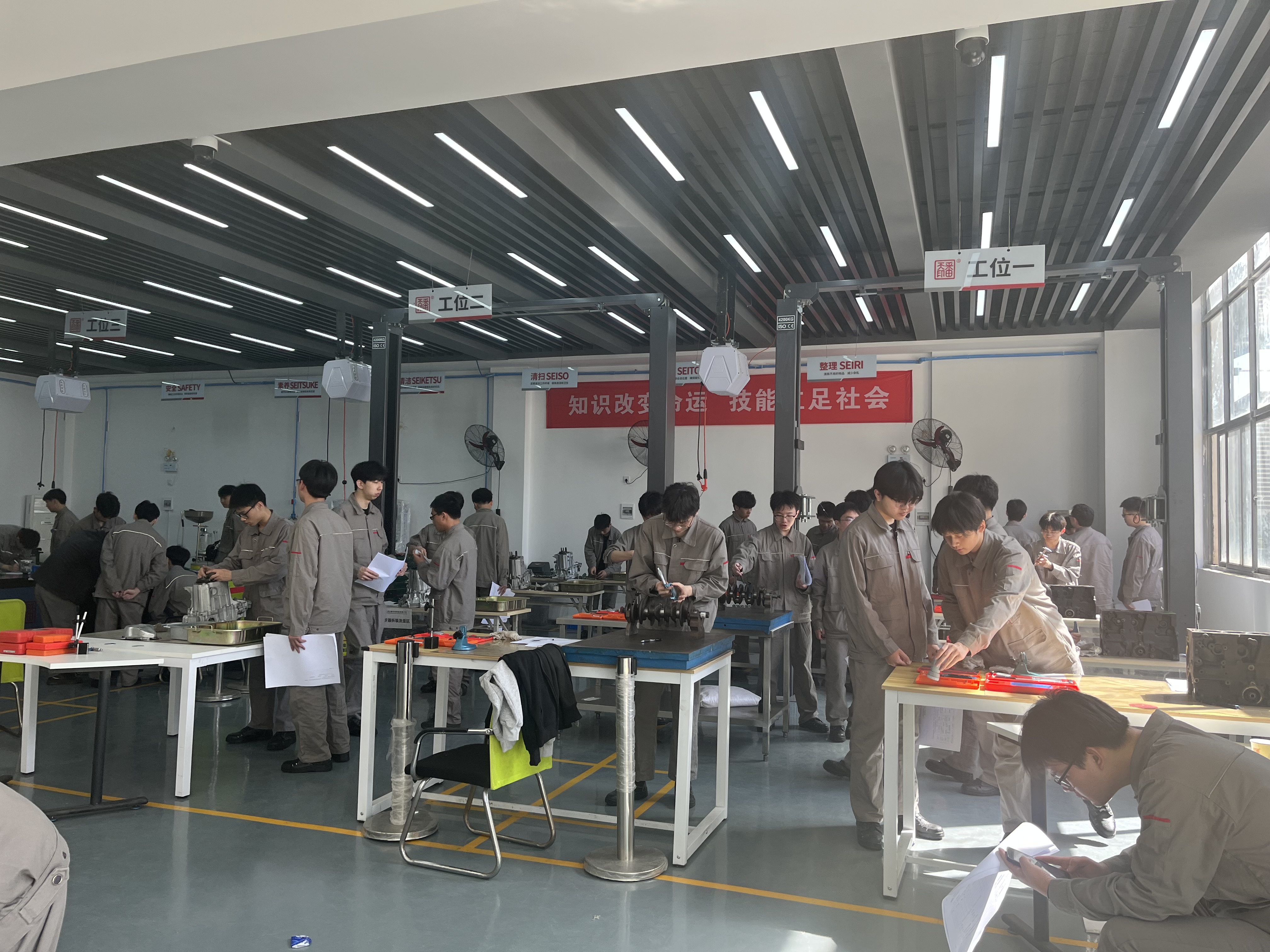 1768199740081014443.jpg IMG_4690.jpg