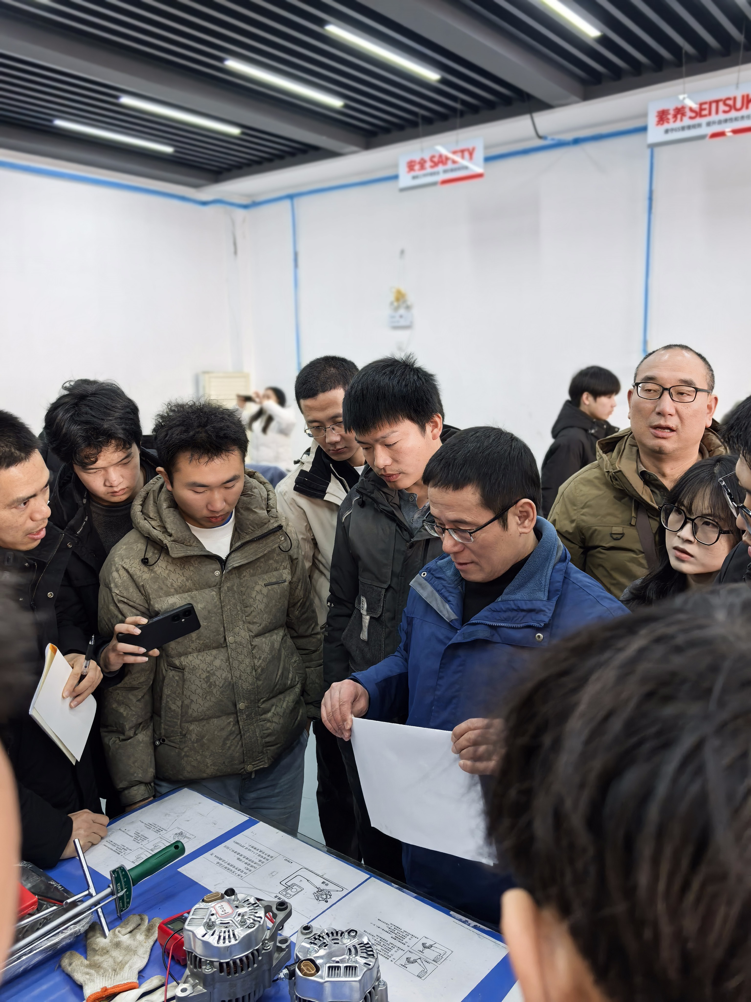 1768198156243041599.jpg fe066b7c0b4a30ae764bdabc1204669b.jpg